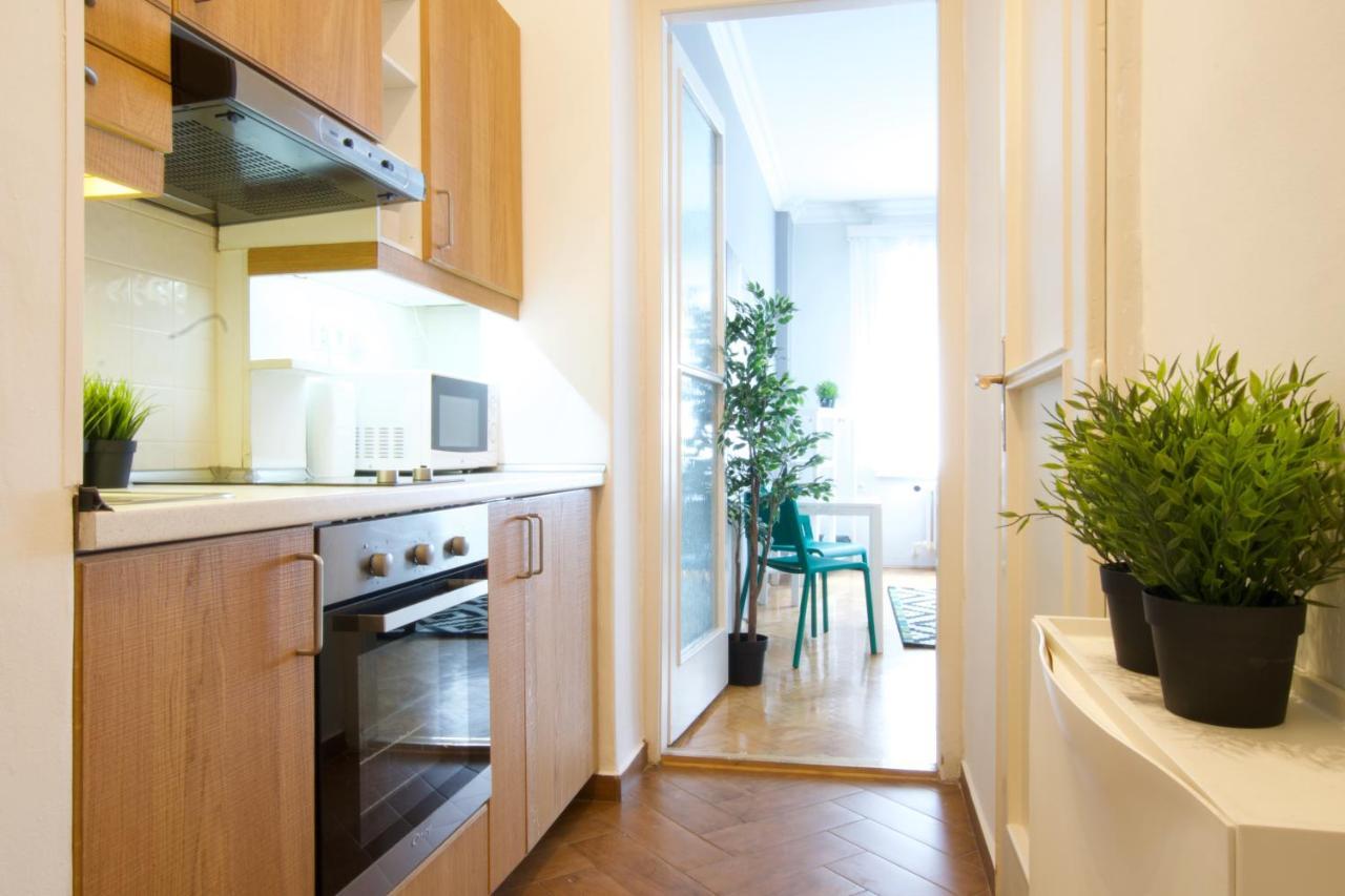 Standard Apartment By Hi5 - Asboth 15 Boedapest Buitenkant foto